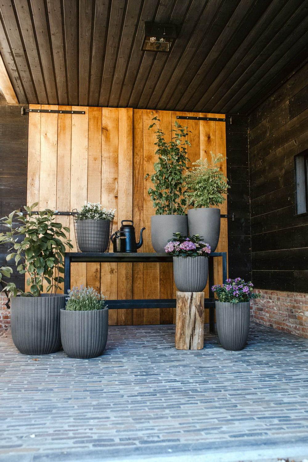 Tall Resin Planter by Cadix Capi Tutch Round