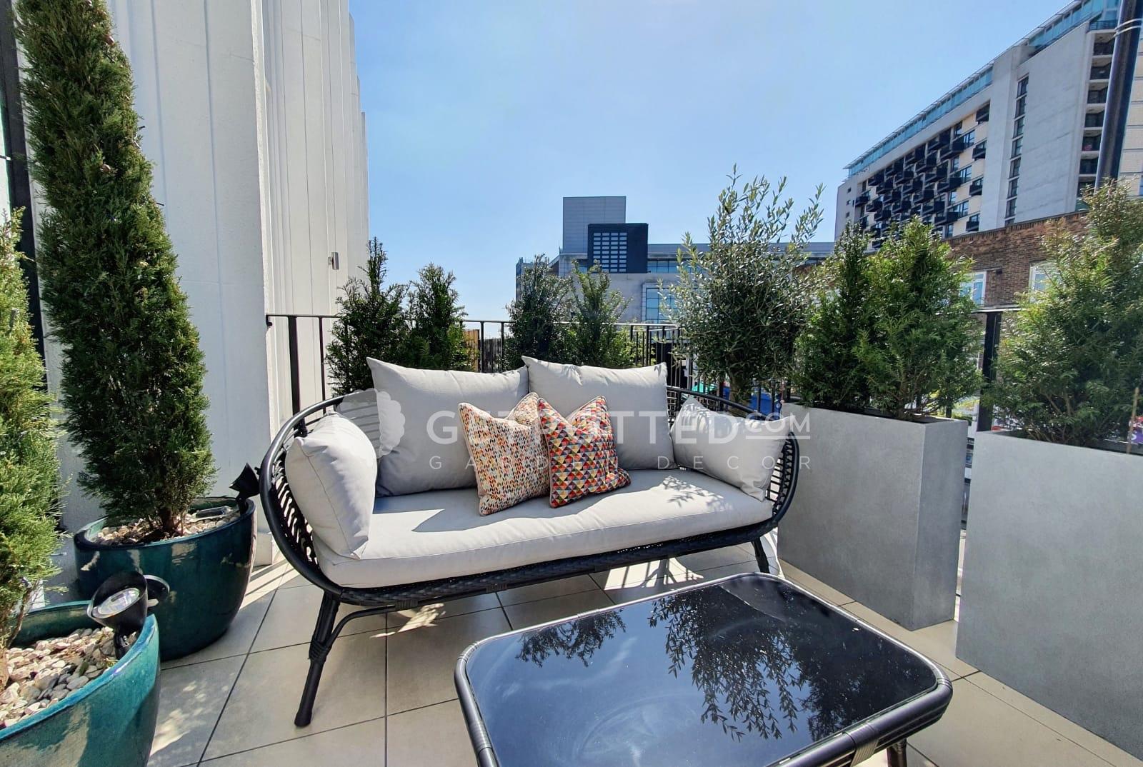 IDEALIST Lite Narrow Contemporary Light Concrete Trough Planter