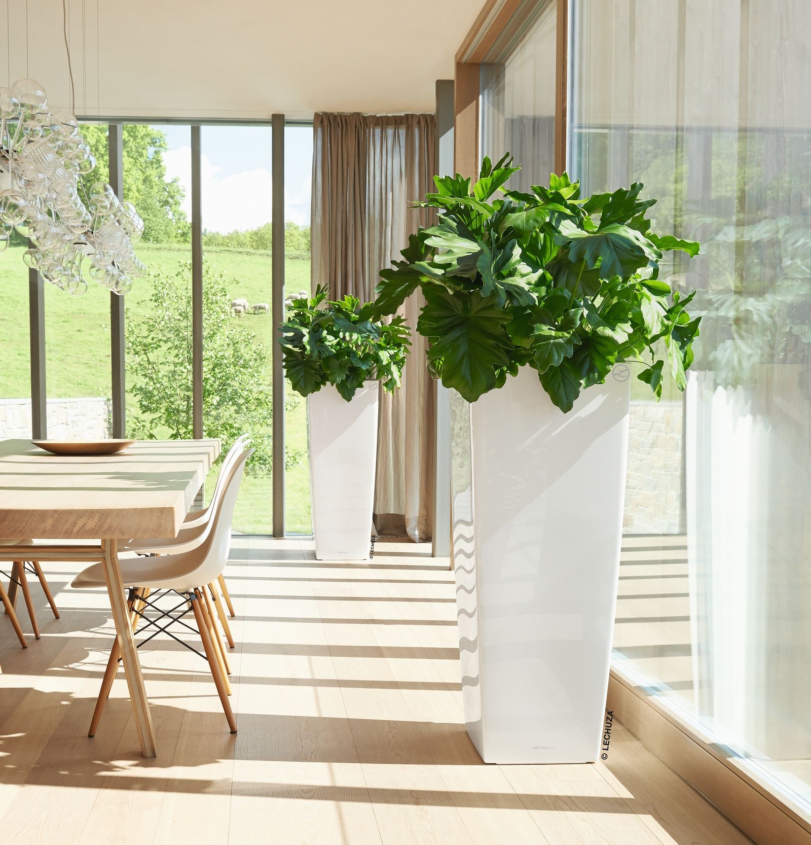 LECHUZA CUBICO ALTO Square Tall Poly Resin Self-watering Planter