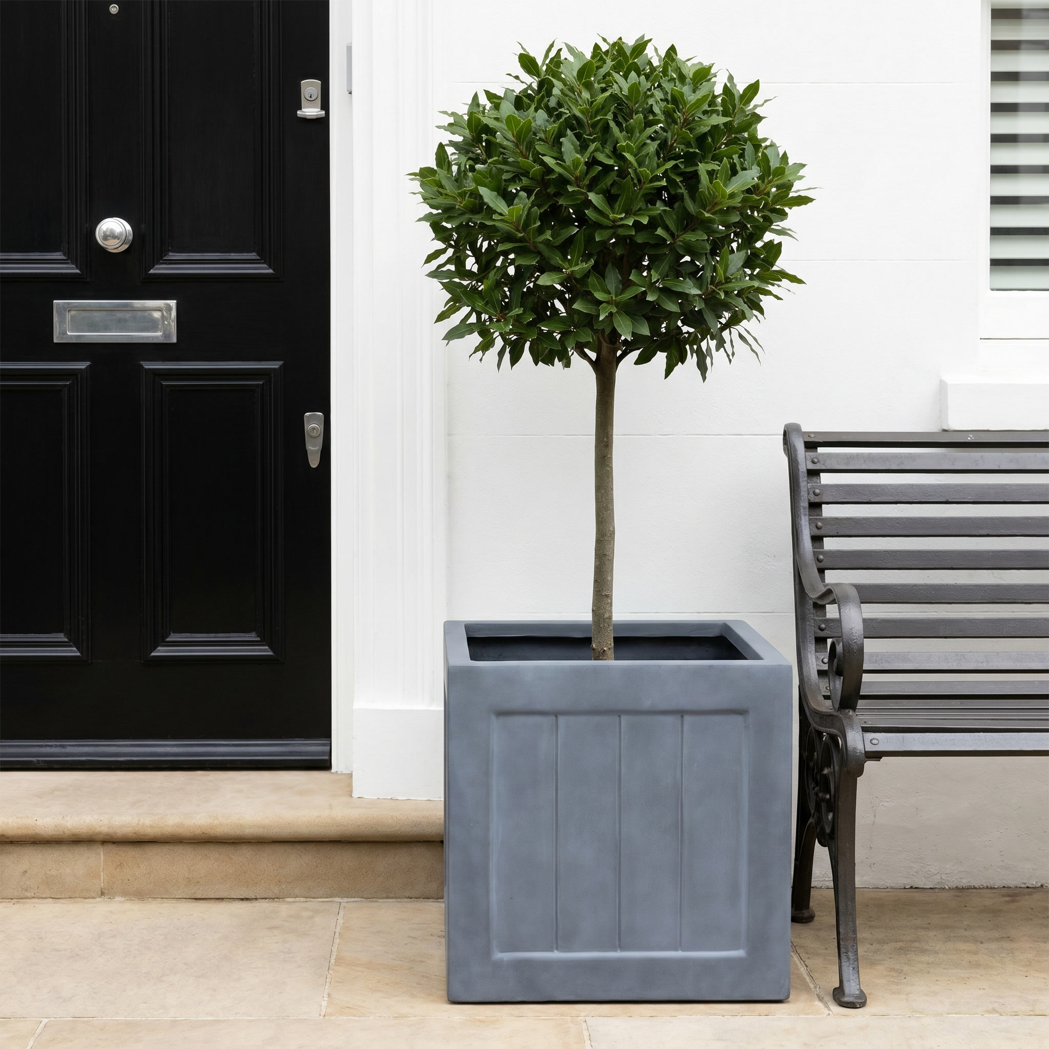IDEALIST Regency Light Stone Square Garden Planter