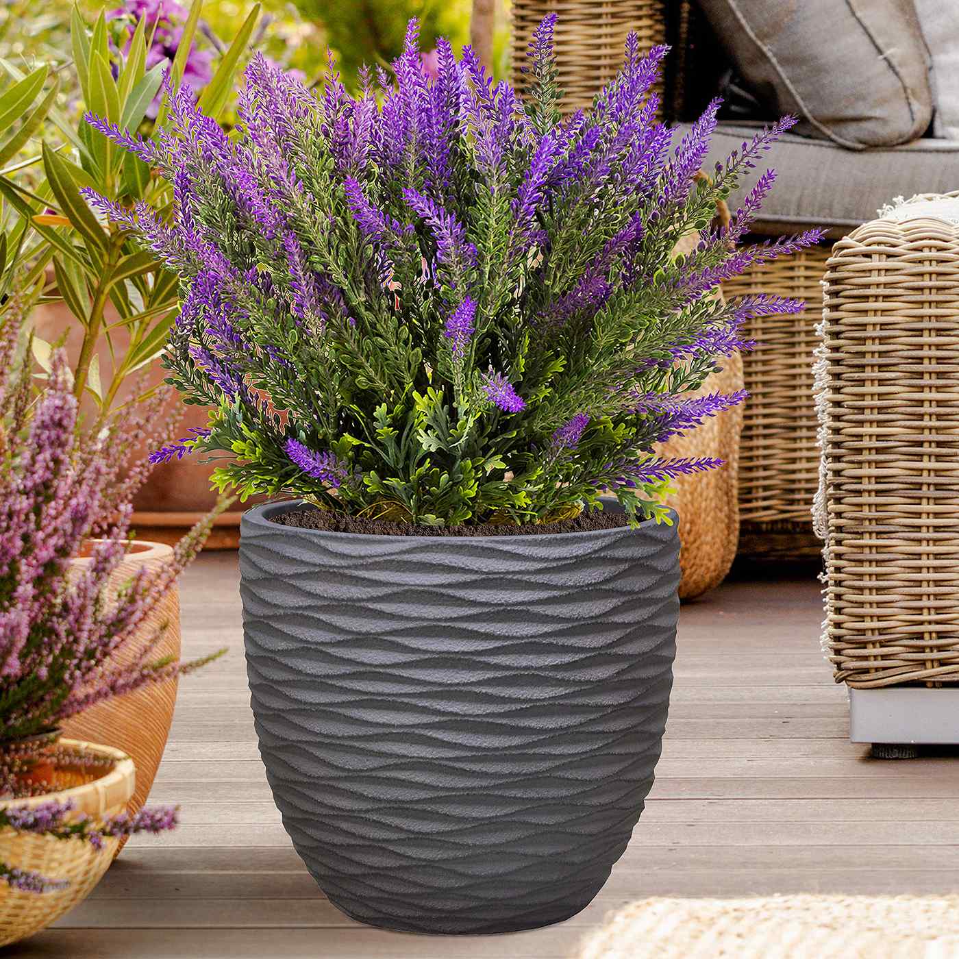 IDEALIST Lite Wave Style Outdoor Egg Planter