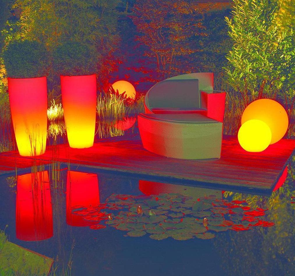 LUMENIO LED Sphere Lighted Object