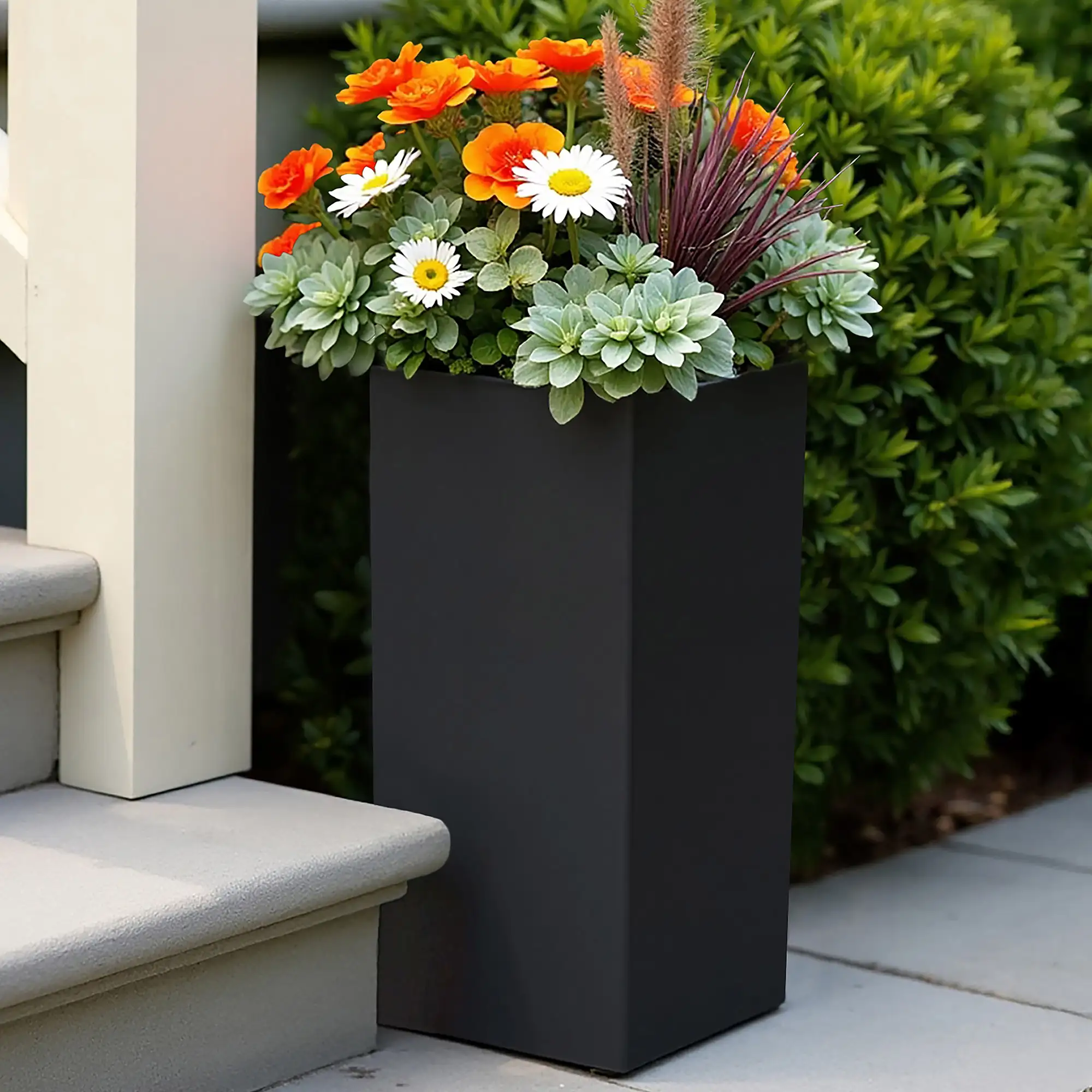 IDEALIST Lite Tall Square Contemporary Light Concrete Planter