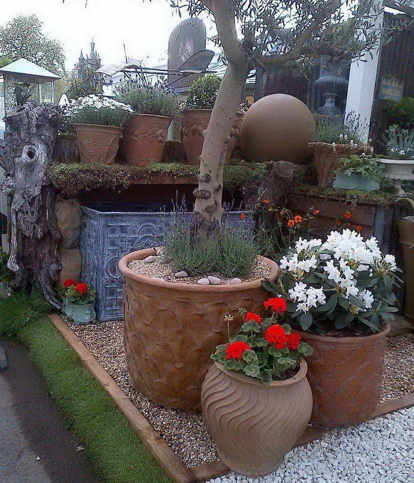 Shimmer Fiberglass Round Terracotta Planter Pot In/Out