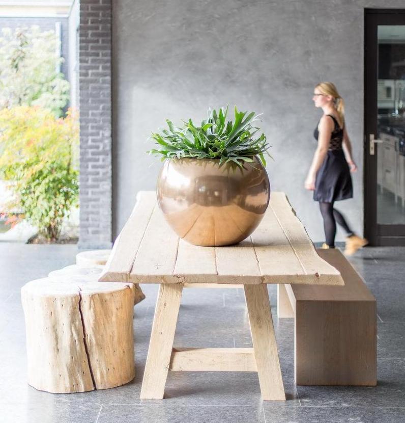 Glory Ball Round Polystone Indoor Planter