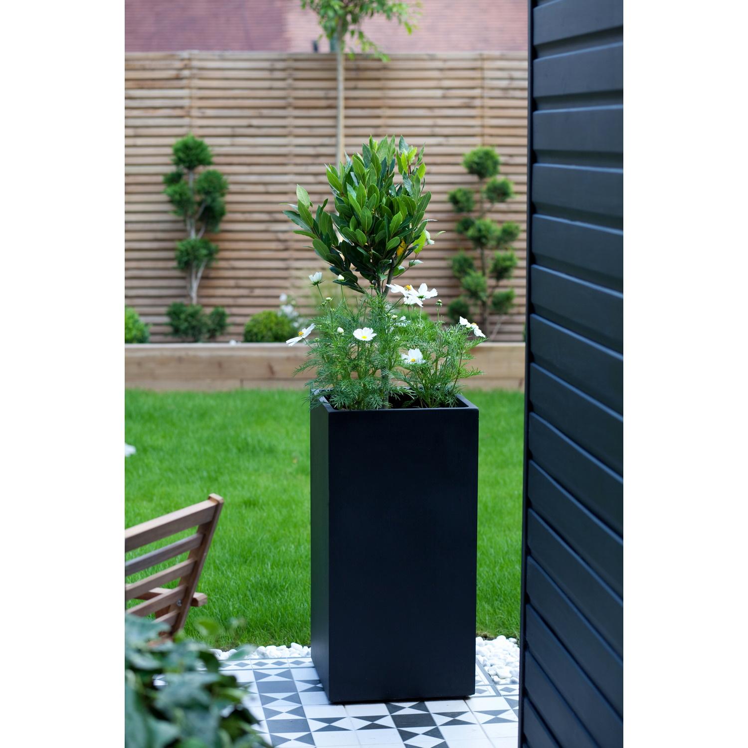 IDEALIST Lite Tall Square Contemporary Light Concrete Planter