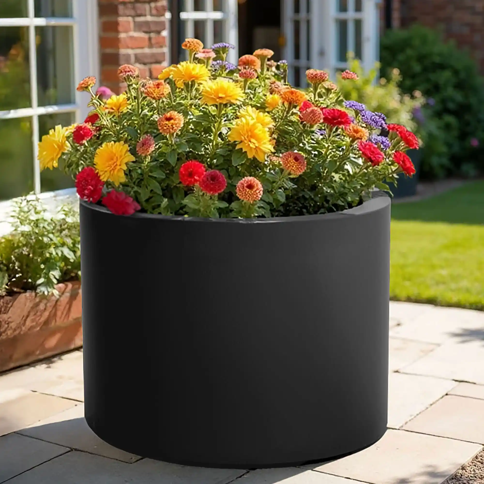 RING Round Outdoor Fiberglass Planter