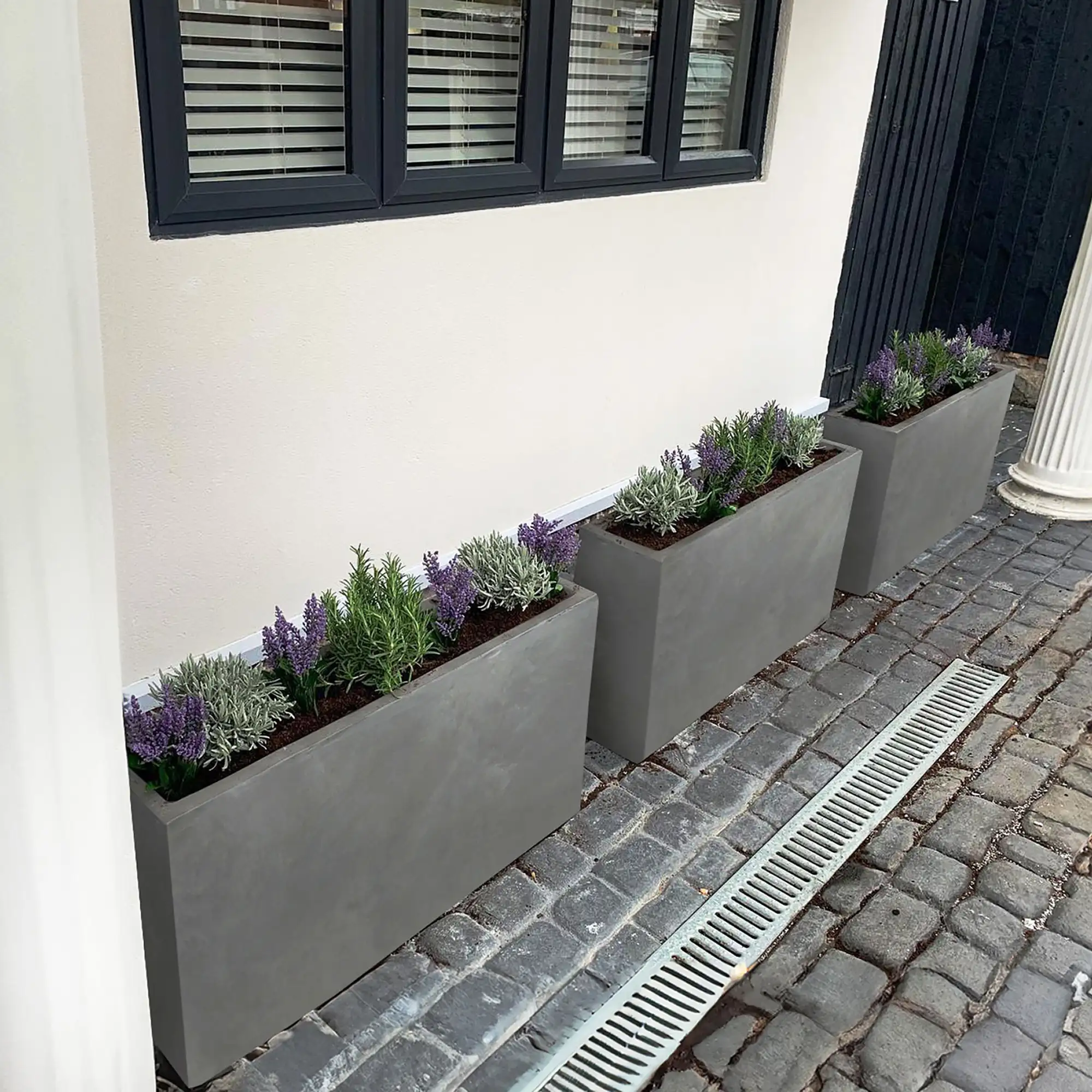 IDEALIST Lite Contemporary Light Concrete High Trough Planter