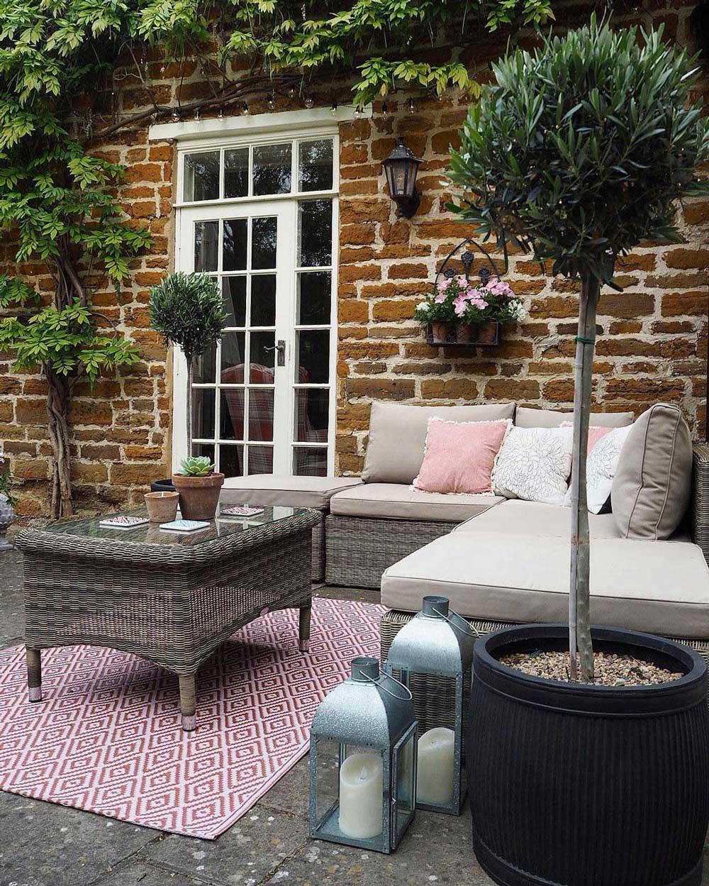 IDEALIST Lite Vertical Ribbed Vintage Style Barrel Round Planter