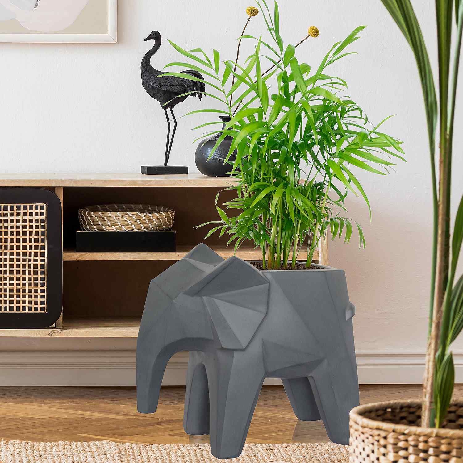 IDEALIST Lite Faceted Effect Elephant Plant Pot Indoor