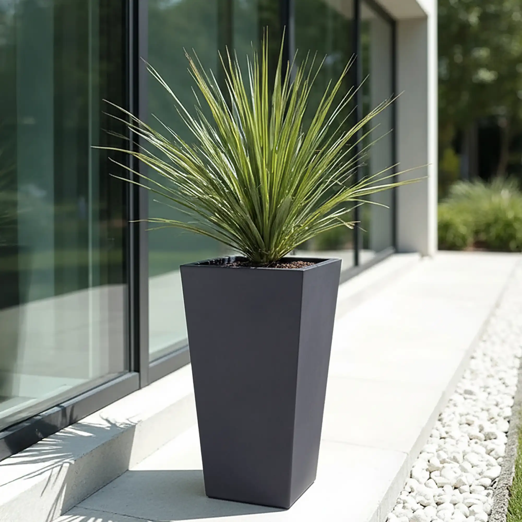 IDEALIST Lite Tall Tapered Contemporary Light Concrete Planter