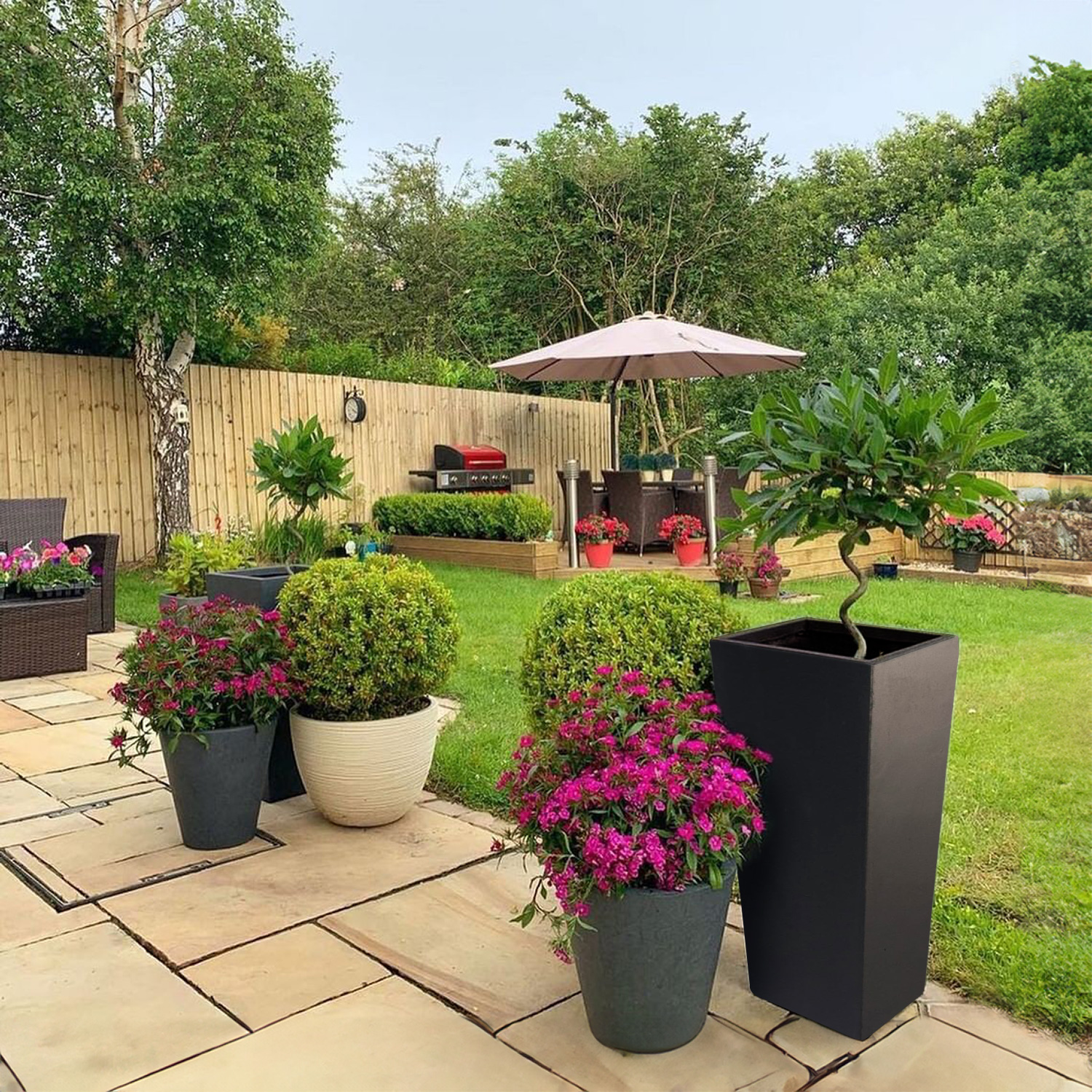 IDEALIST Lite Tall Tapered Contemporary Light Concrete Planter