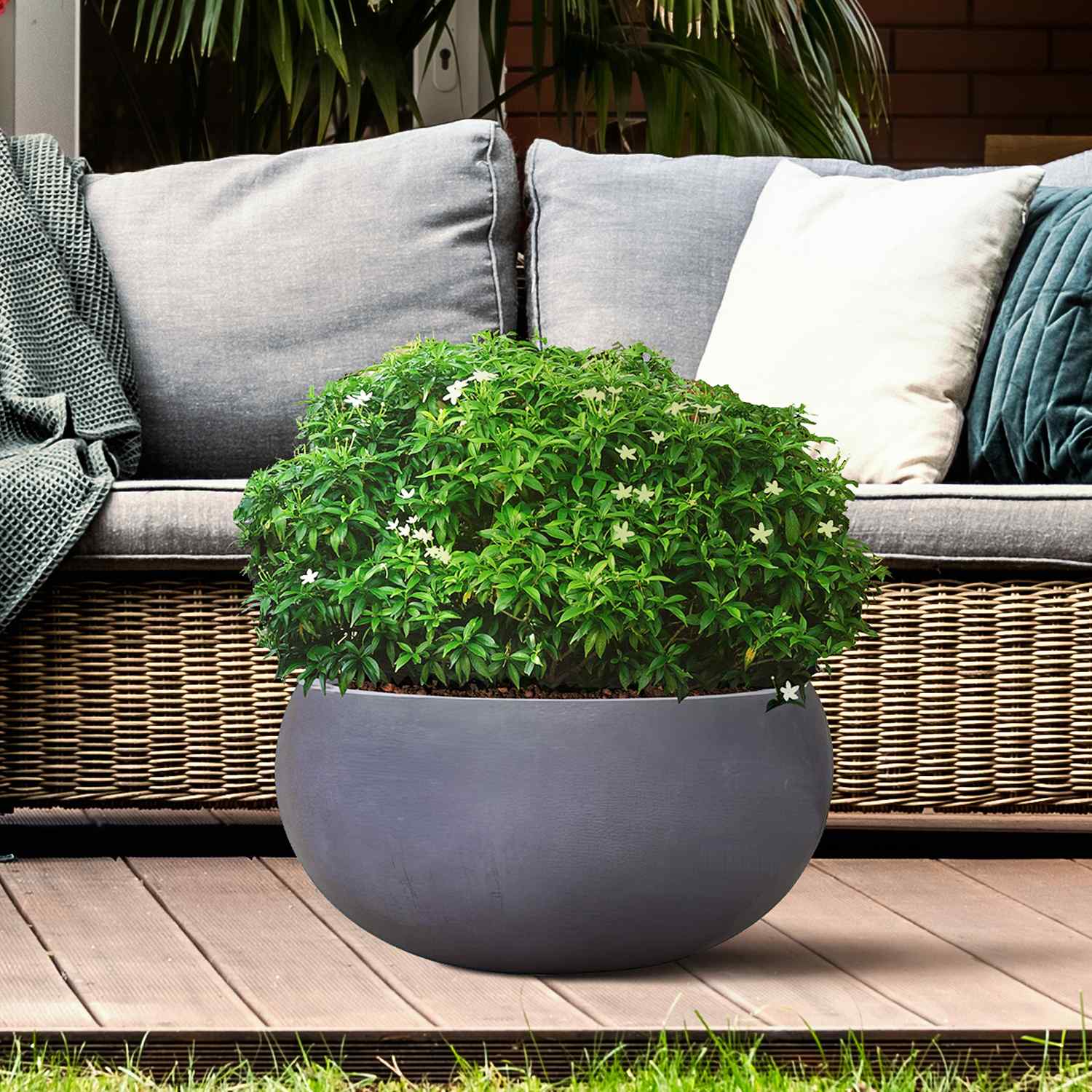 IDEALIST Lite Classic Smooth Bowl Outdoor Planter