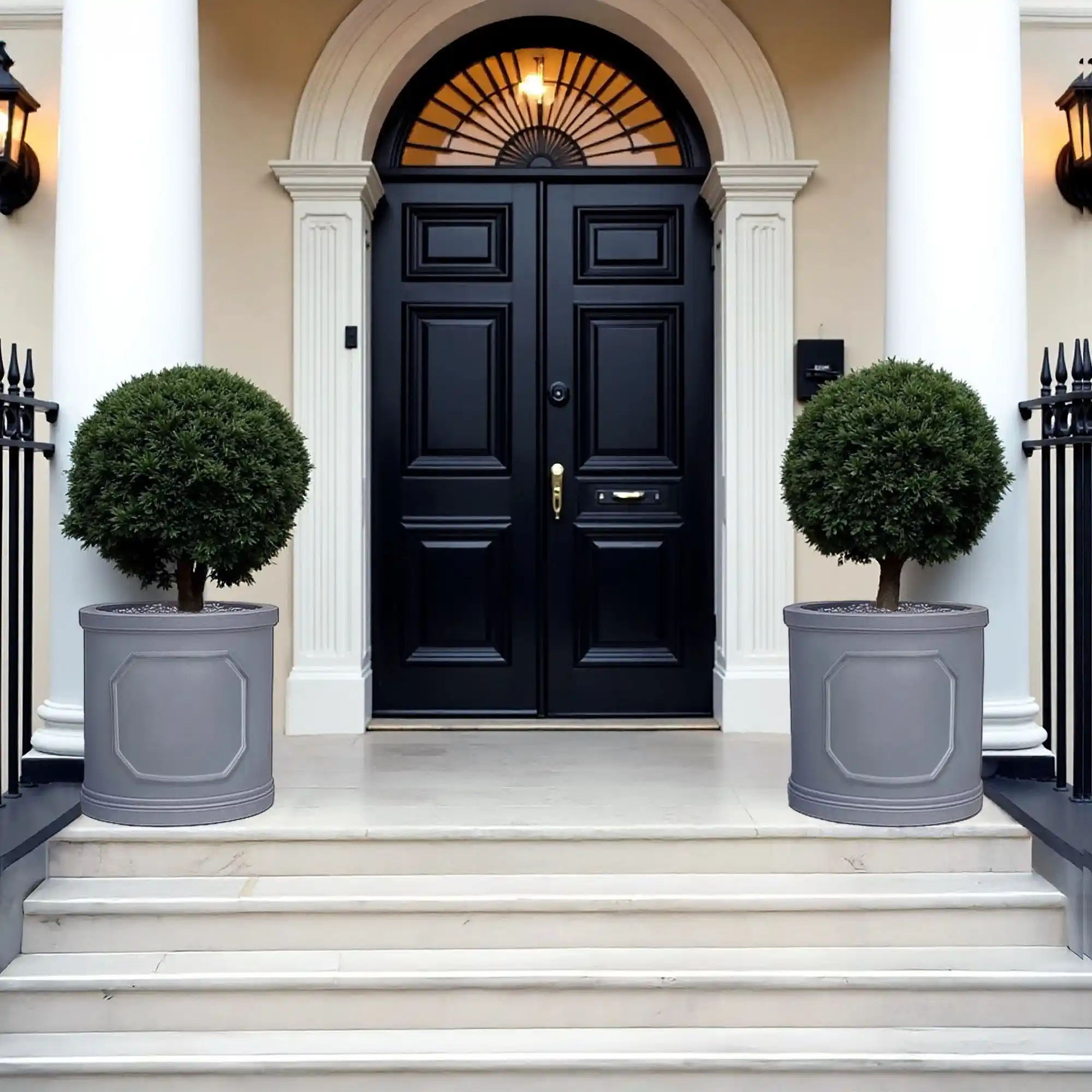 IDEALIST Chelsea Light Concrete Cylinder Garden Planter