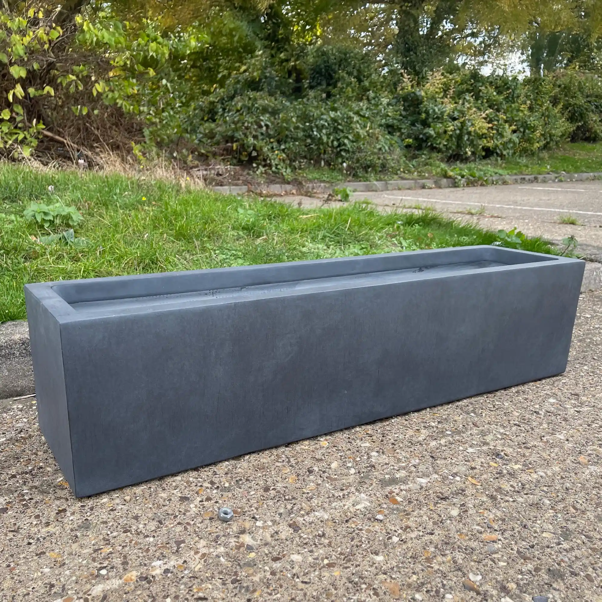 IDEALIST Lite Window Box Light Concrete Planter