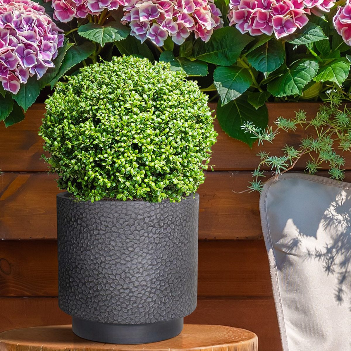 IDEALIST Lite Hammered Stone Cylinder Outdoor Planter