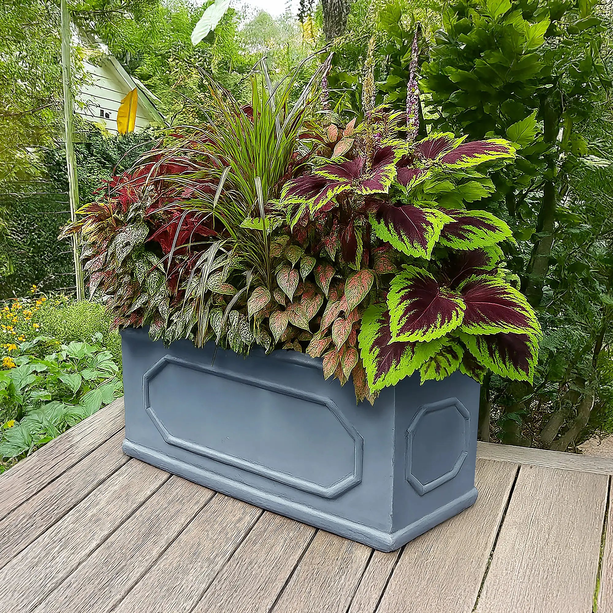 IDEALIST Lite Faux Lead Chelsea Light Concrete Through Planter