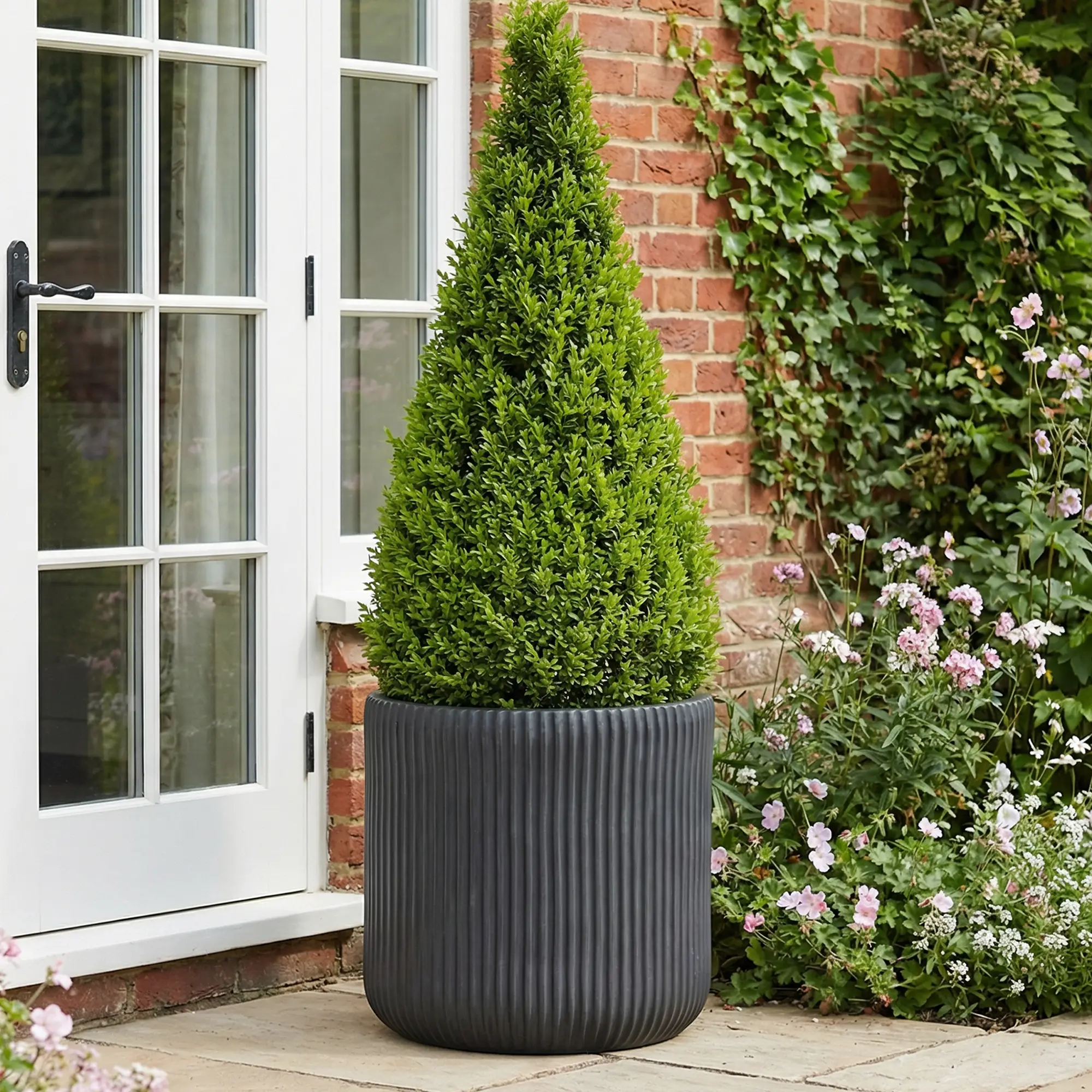 IDEALIST Lite Ribbed Round Outdoor Planter