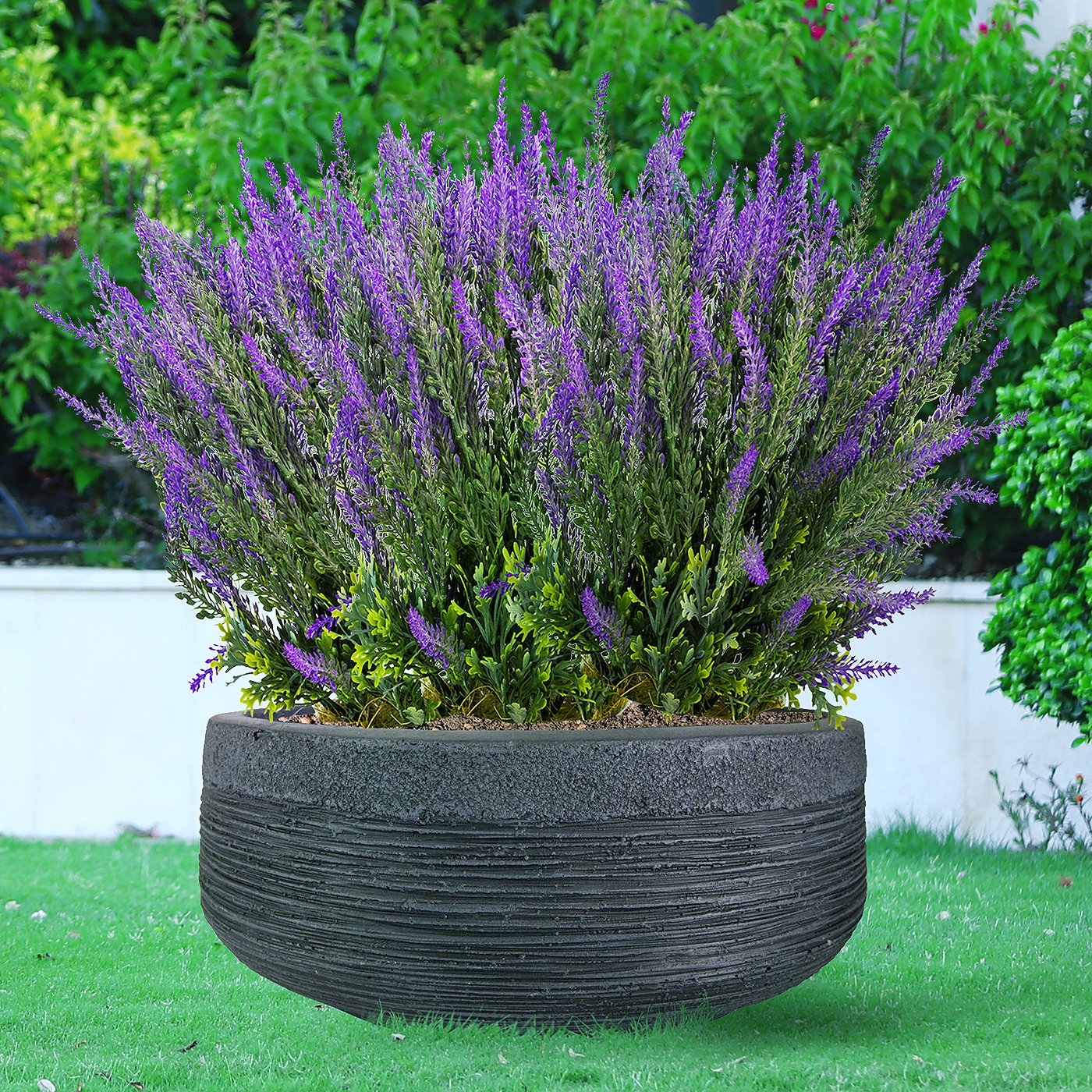 IDEALIST Lite Ribbed Light Concrete Bowl Planter