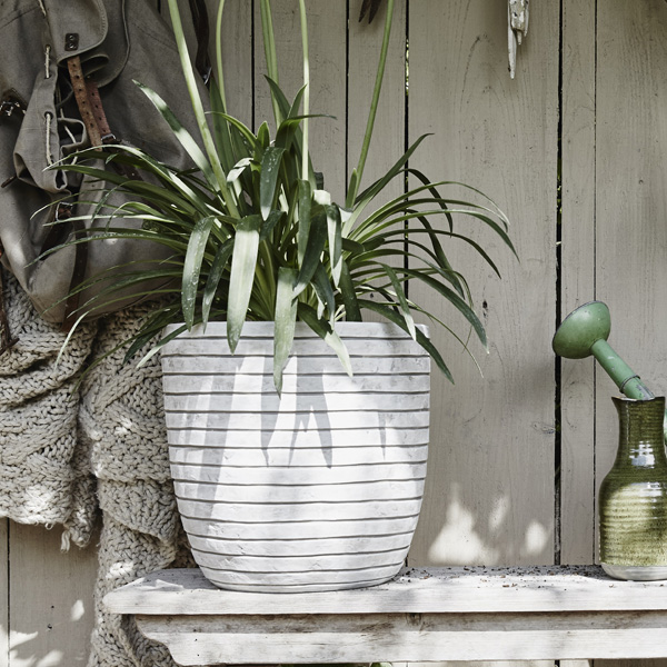 Round Egg Resin Planter by Cadix Capi Tutch Row