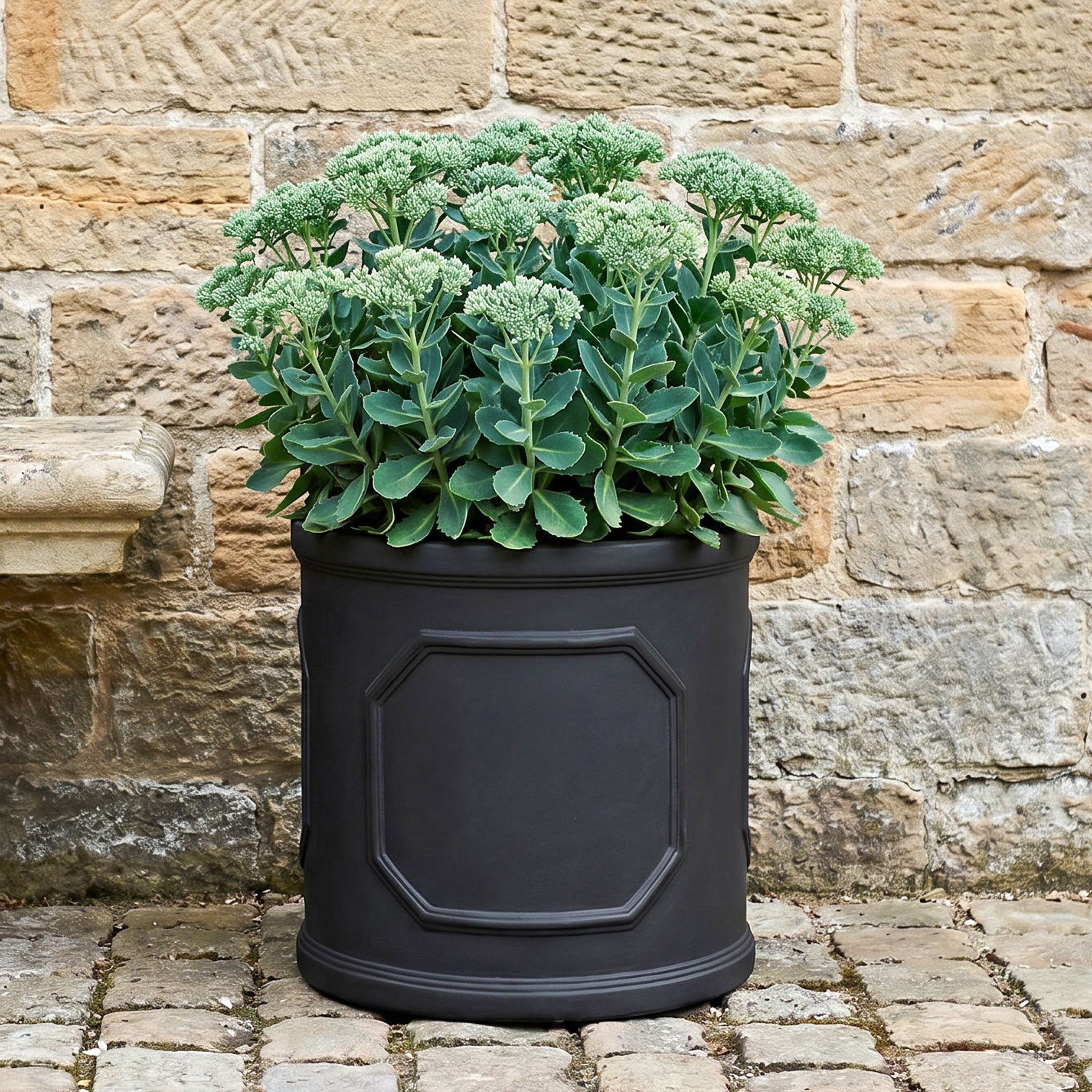 IDEALIST Chelsea Light Concrete Cylinder Garden Planter