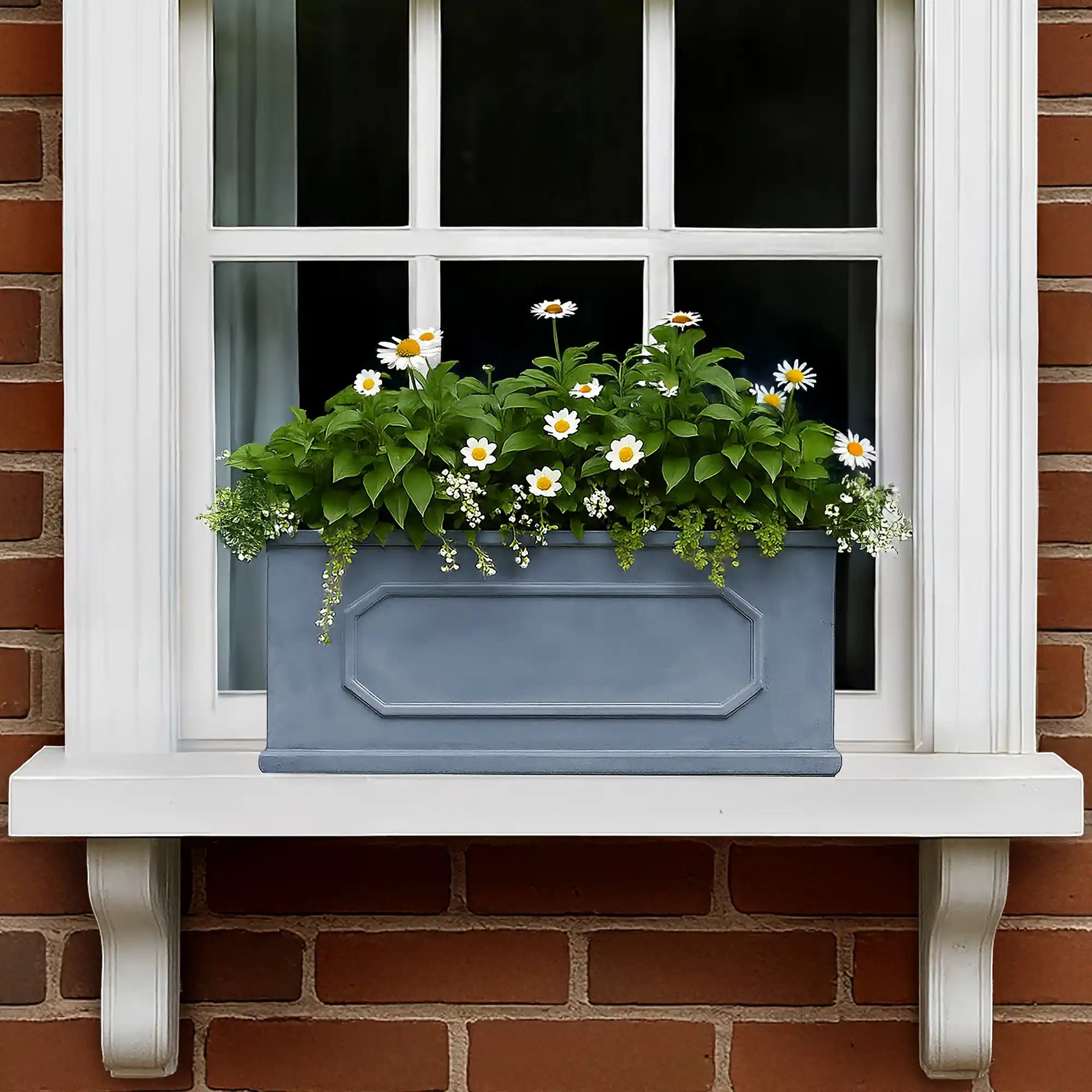 IDEALIST Lite Faux Lead Chelsea Light Concrete Through Planter