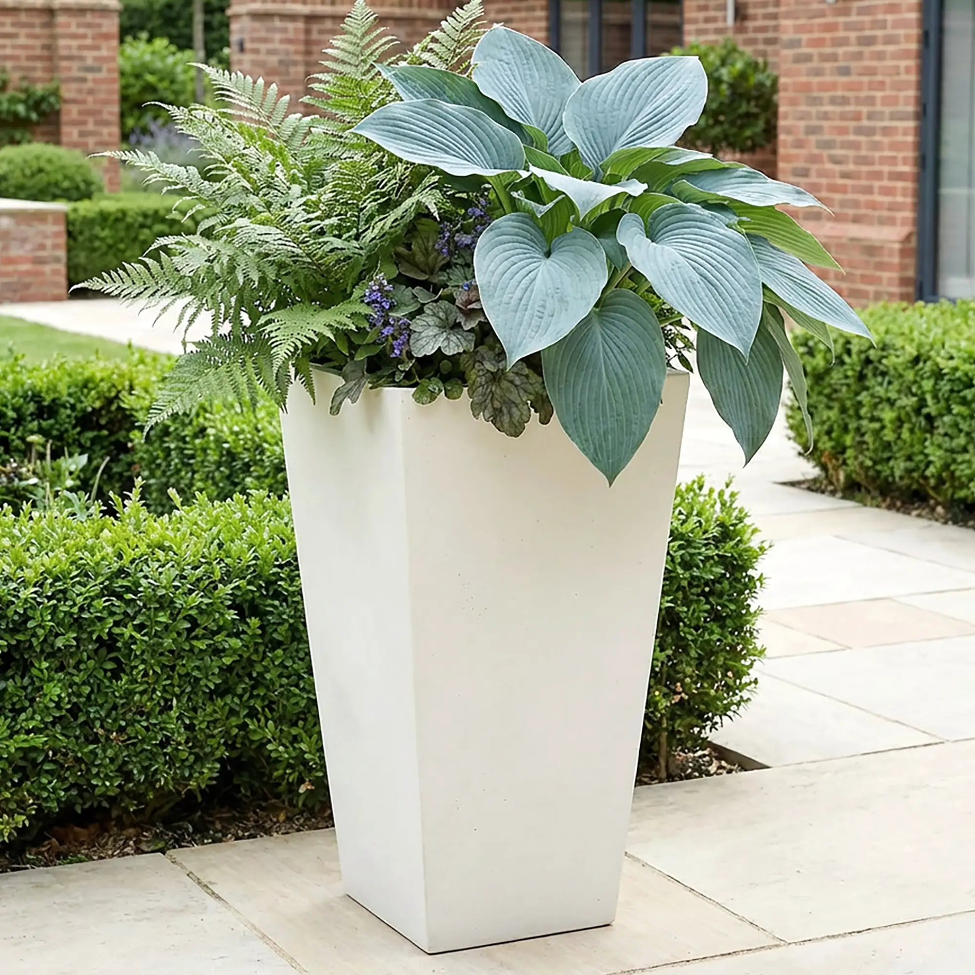 IDEALIST Lite Tall Tapered Contemporary Light Concrete Planter