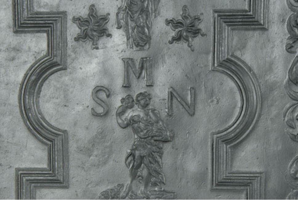 Grosvenor Fiberglass Trough Antique FL Planter Pot In/Out