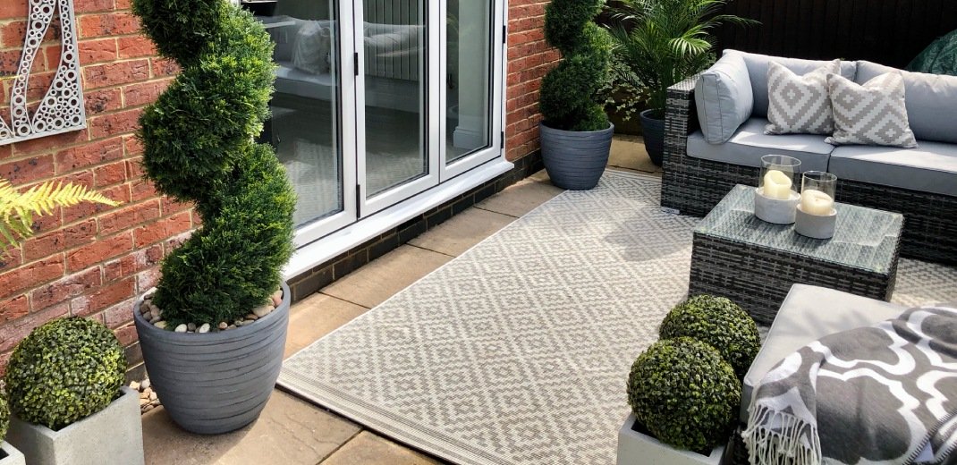 Save up to 50% on Selected IDEALIST Lite Planters
