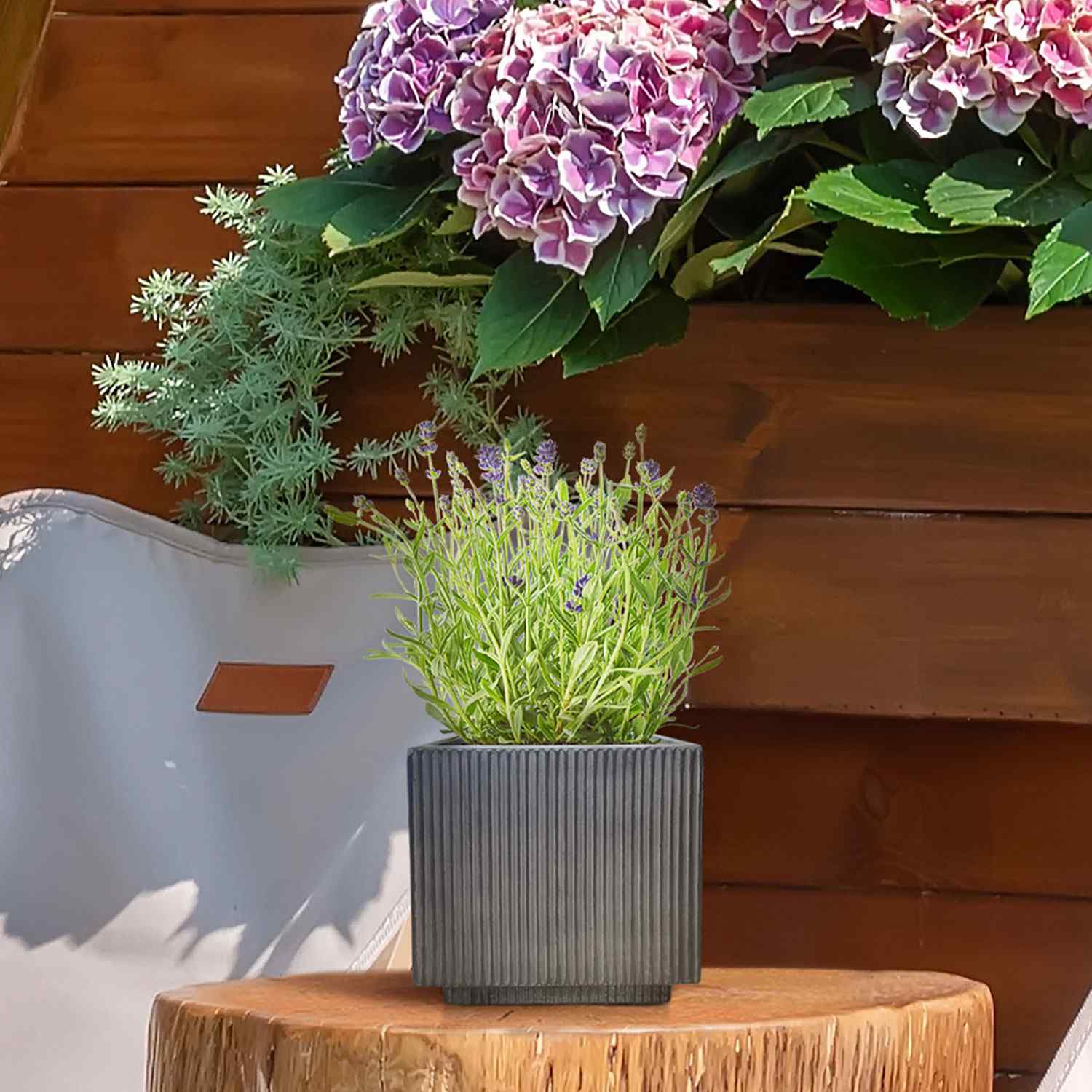 IDEALIST Lite Vertical Ribbed Square Effect Outdoor Planter