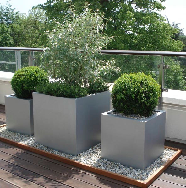Geo Fiberglass Cube Aluminium Planter Pot In/Out