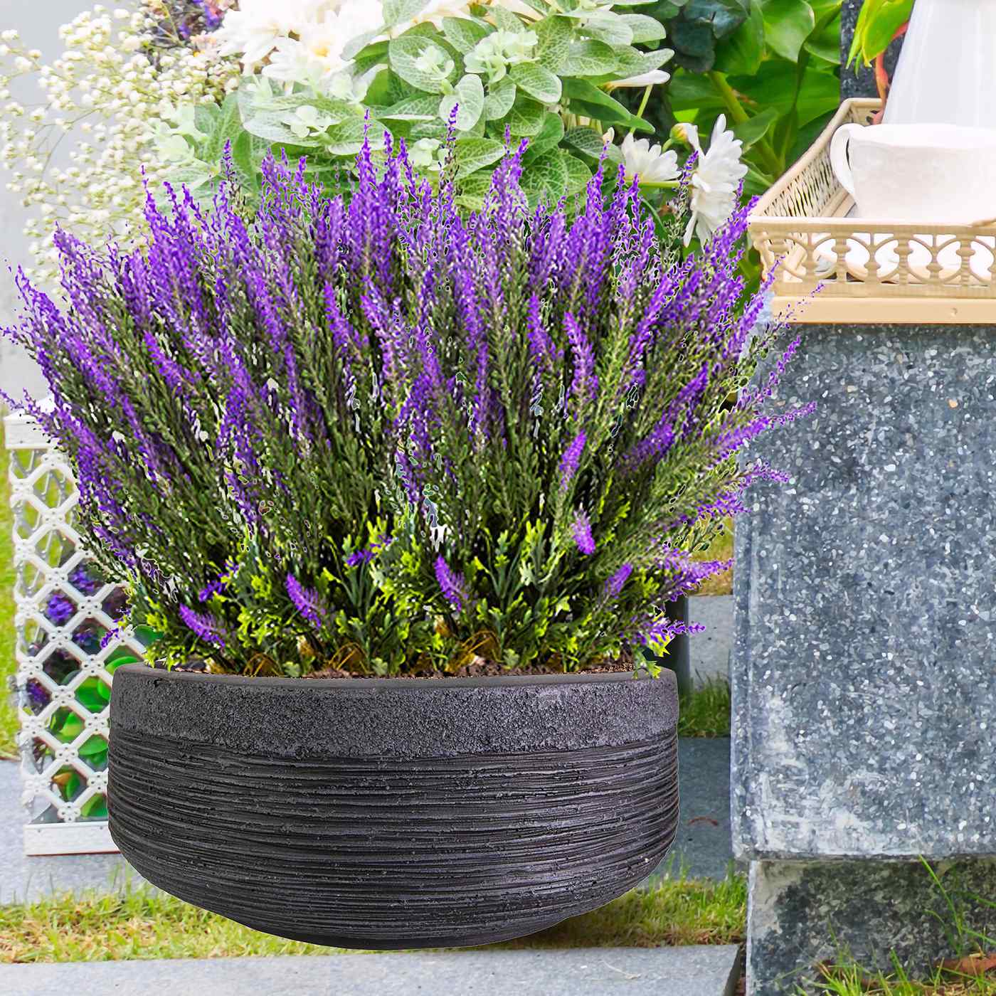 IDEALIST Lite Ribbed Light Concrete Bowl Planter