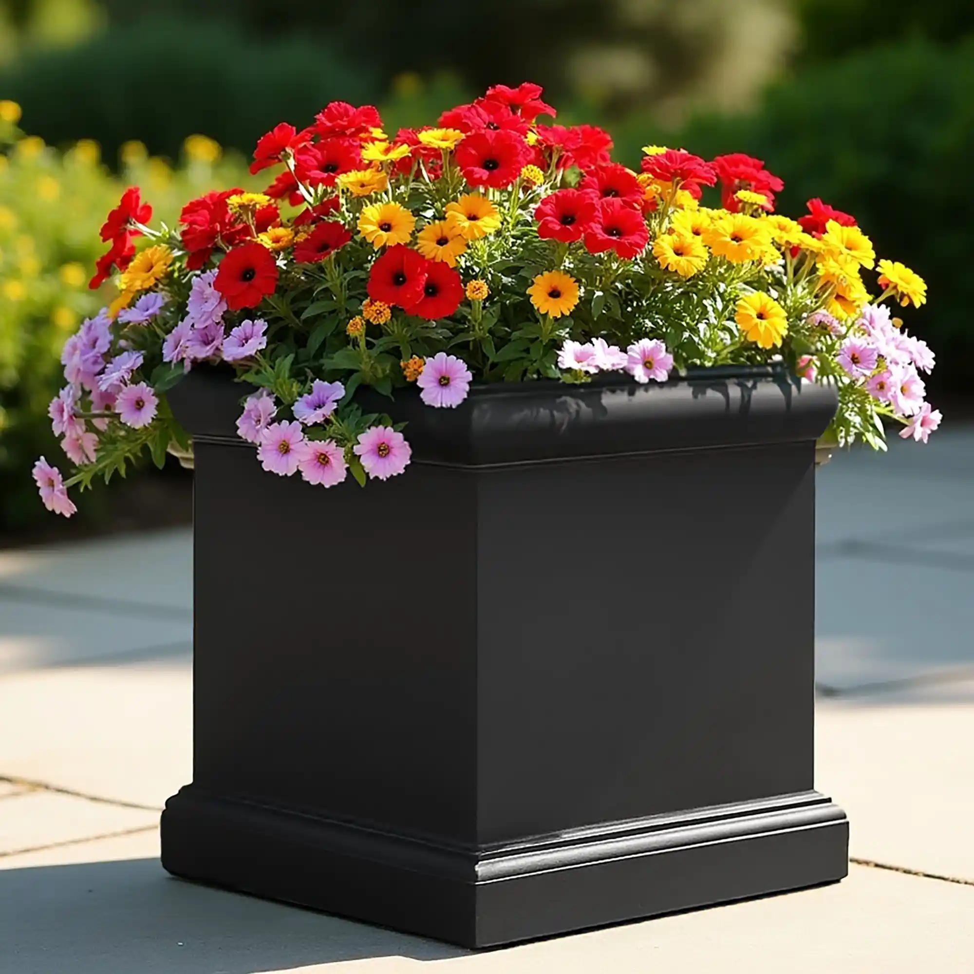 IDEALIST Lite Victorian Box Square Light Stone Outdoor Planter
