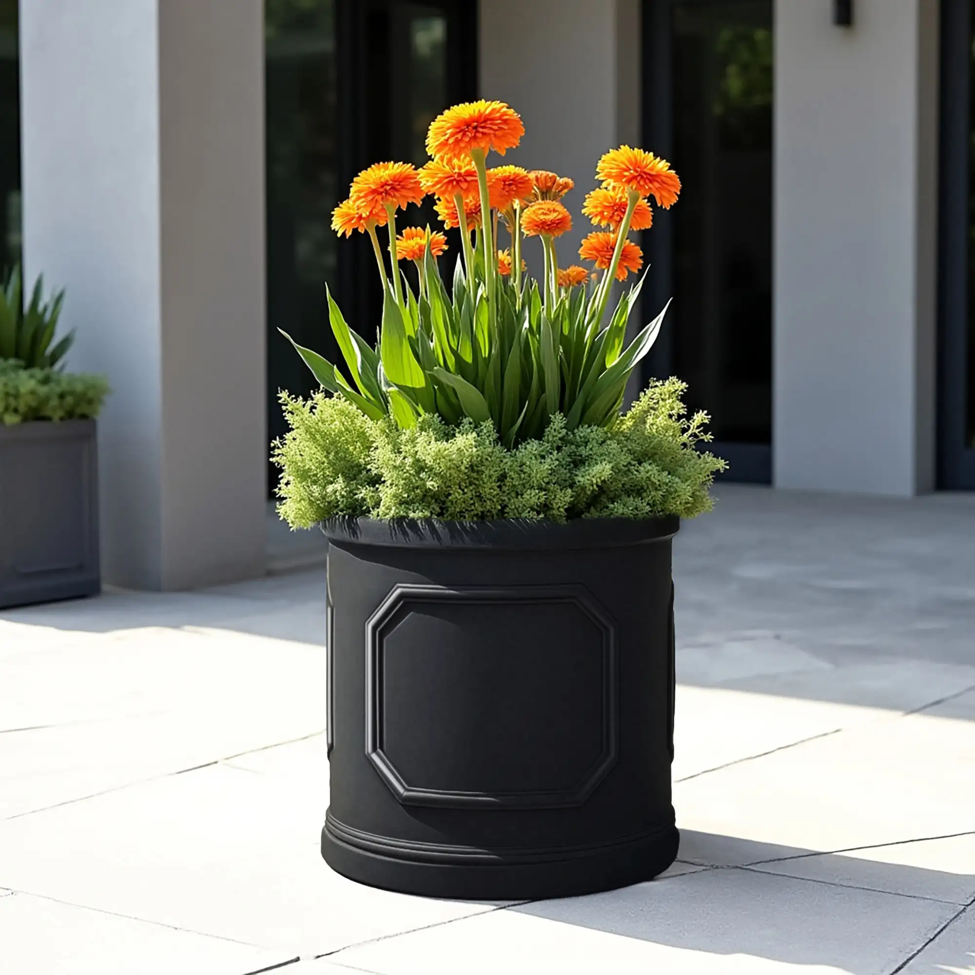 IDEALIST Chelsea Light Concrete Cylinder Garden Planter