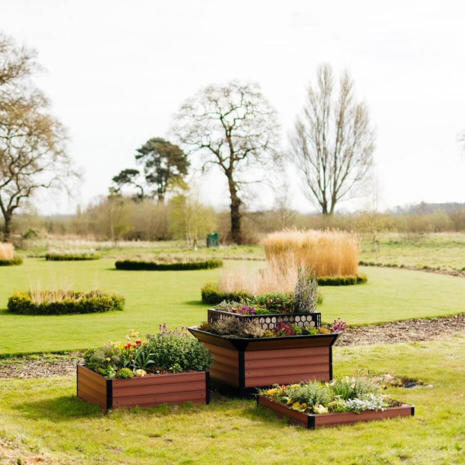 BioCube 2-in-1 Outdoor Planters and Wildlife House by Bio Scapes