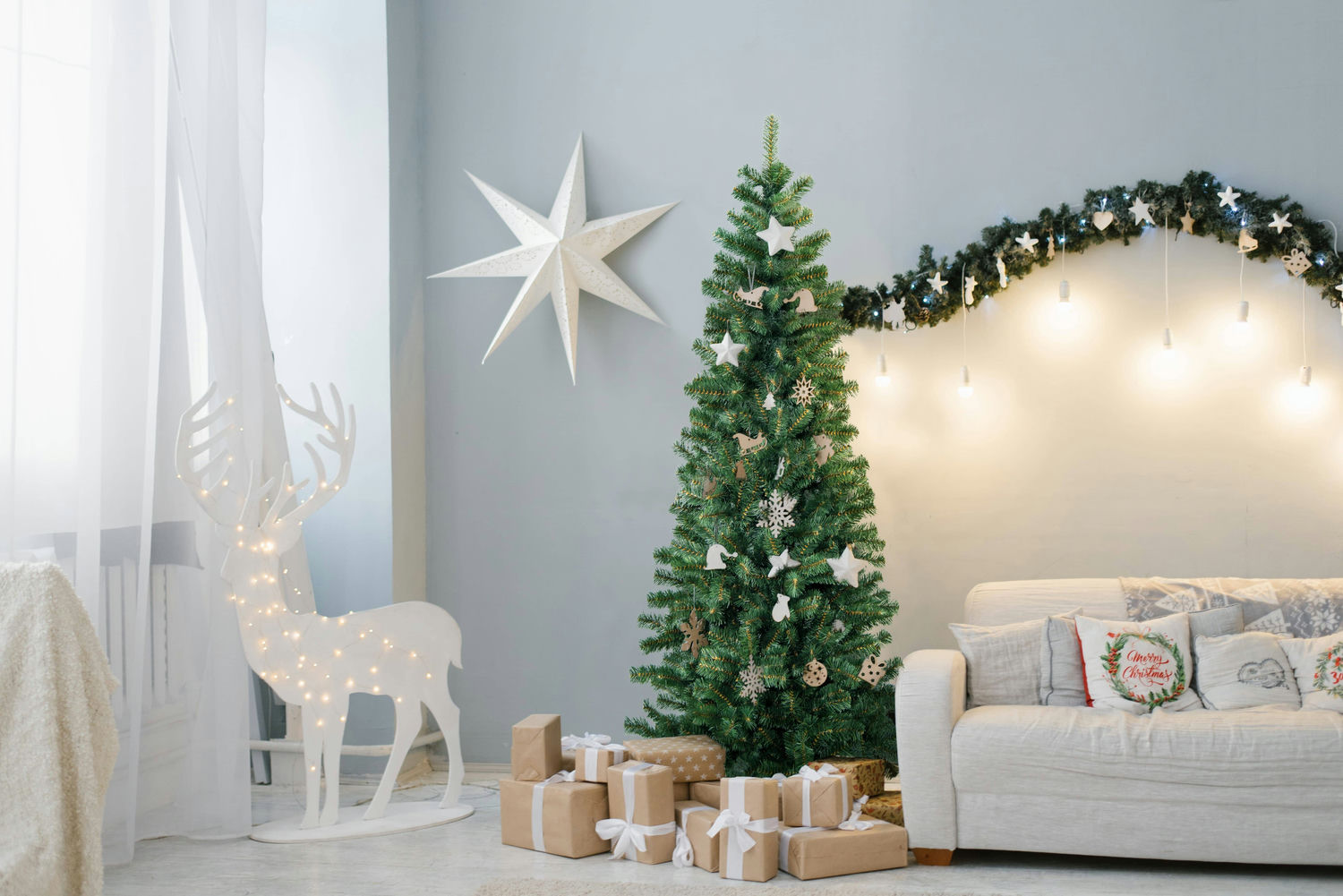 XMMS Edinburgh Artificial Slim Christmas Tree with Tree Skirt & Cotton Gloves Pine Green Needles