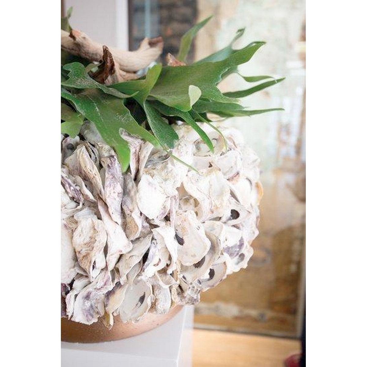 OYSTER SHELL Round Fiberglass Planter