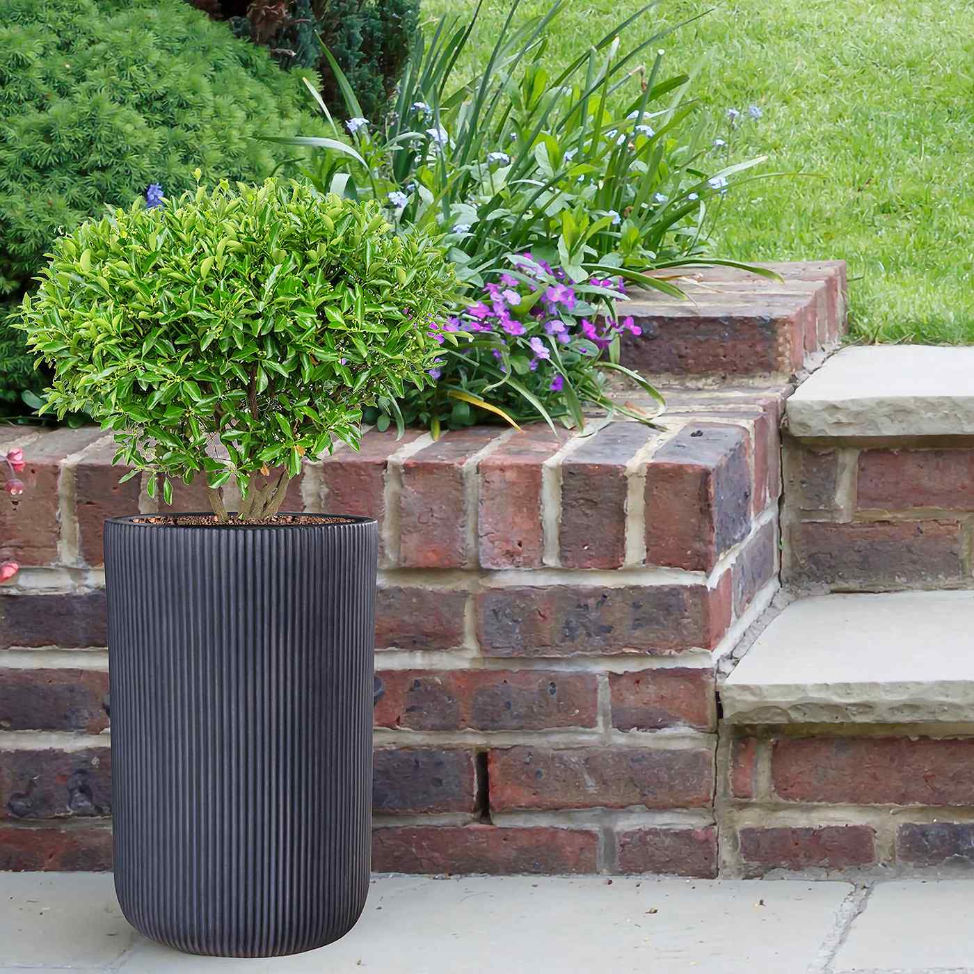 IDEALIST Lite Ribbed Cylinder Outdoor Planter