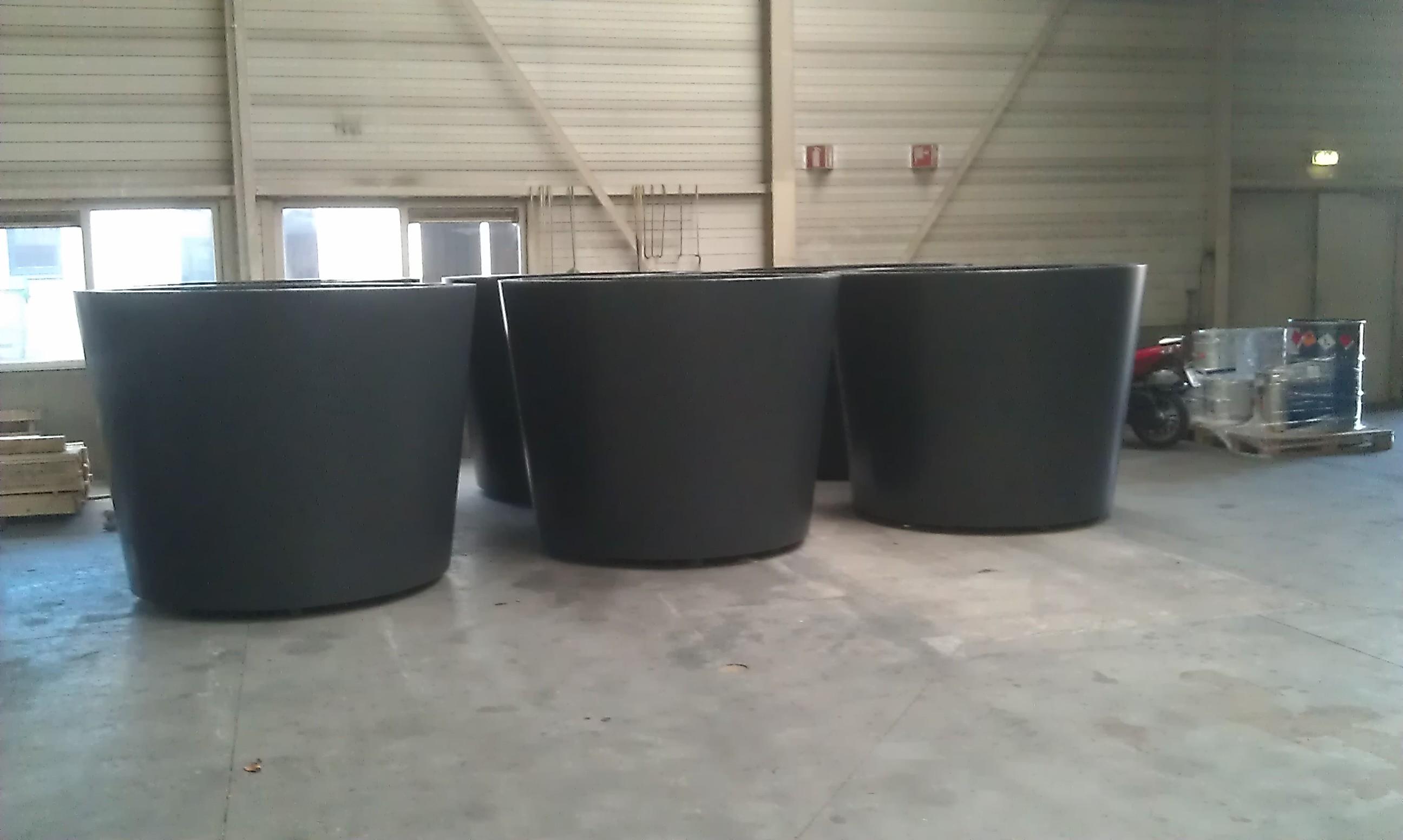 Cairo Outdoor Aluminum Round Planter