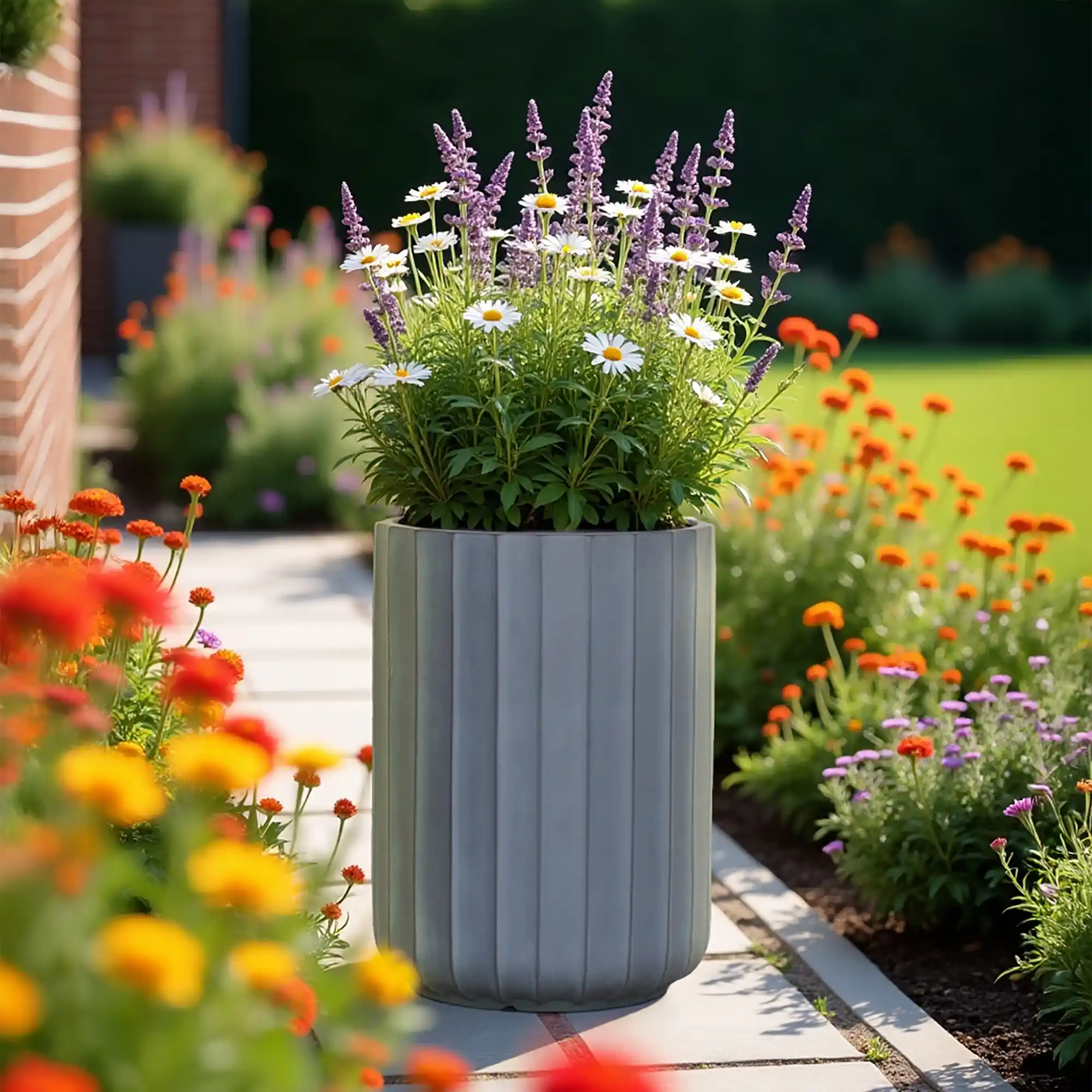 IDEALIST Lite Modern Ribbed Cylinder Round Outdoor Planter