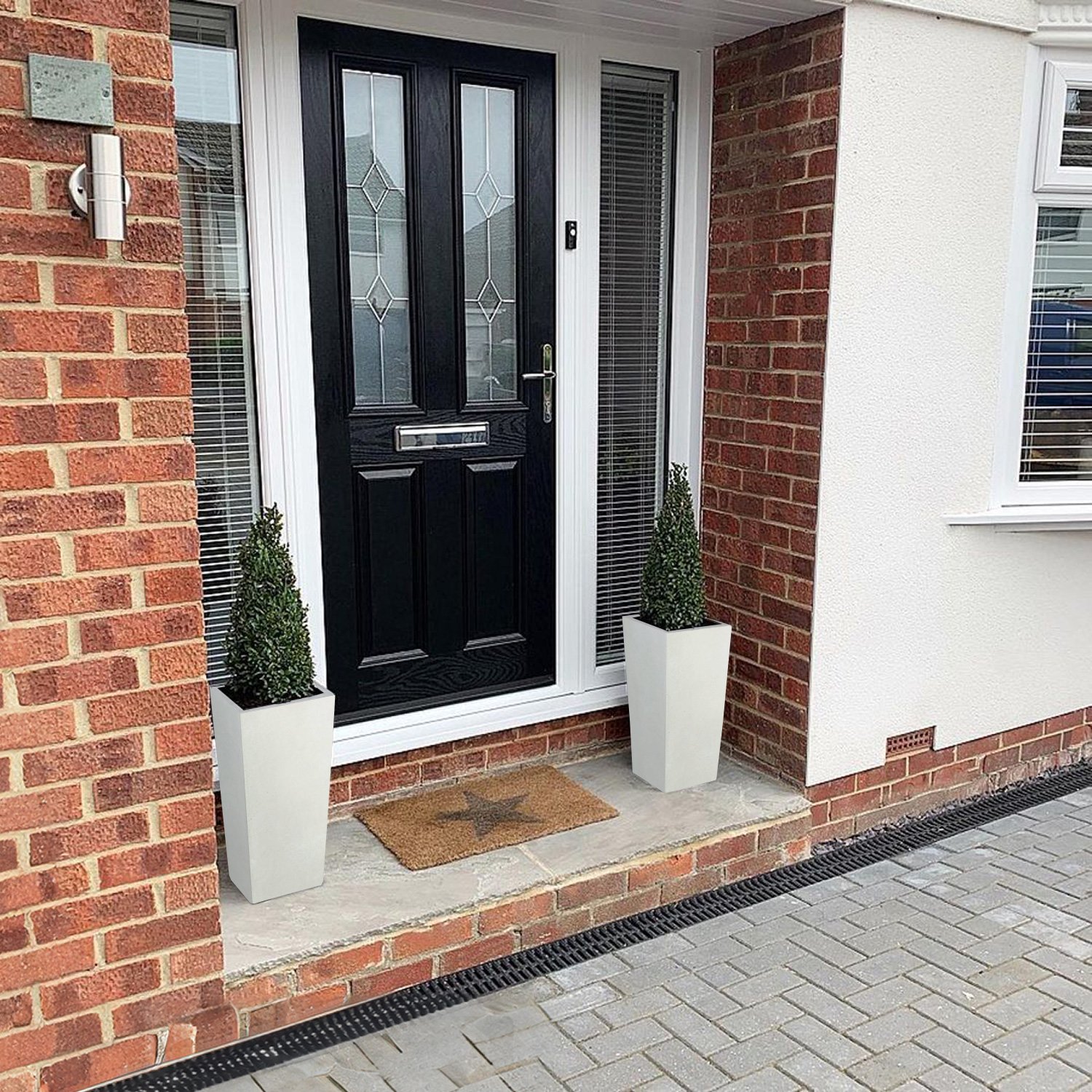 IDEALIST Lite Tall Tapered Contemporary Light Concrete Planter