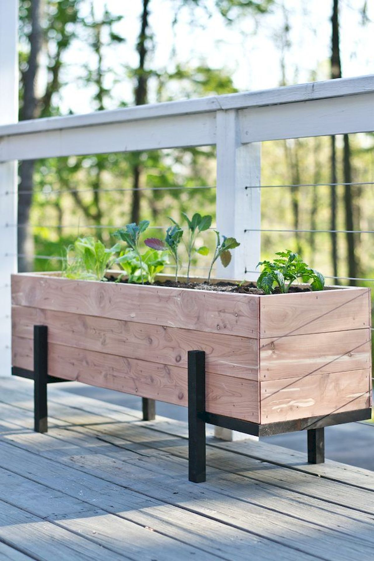 How to make wooden planters