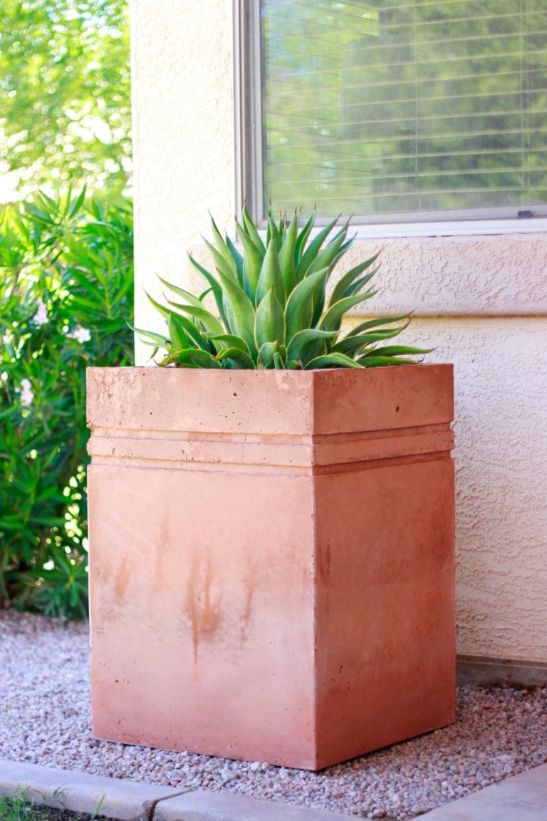 How to make wooden planters