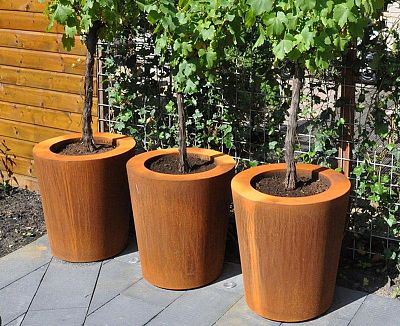 Cado Round Corten Steel Outdoor Planter