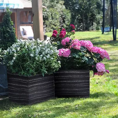 IDEALIST Lite Straw Ribbed Square Outdoor Planter