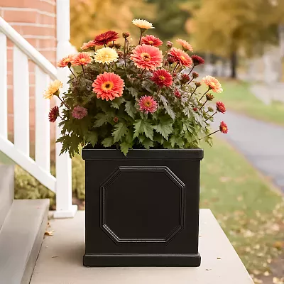 IDEALIST Lite Faux Lead Chelsea Box Square Light Concrete Planter