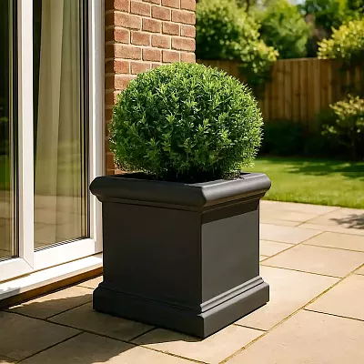 IDEALIST Lite Victorian Box Square Light Stone Outdoor Planter