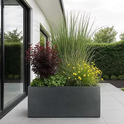 IDEALIST Lite Contemporary Light Concrete Trough Planter