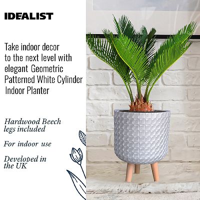 IDEALIST Lite Faceted Effect Planter on Legs