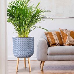 IDEALIST Lite Faceted Effect Planter on Legs